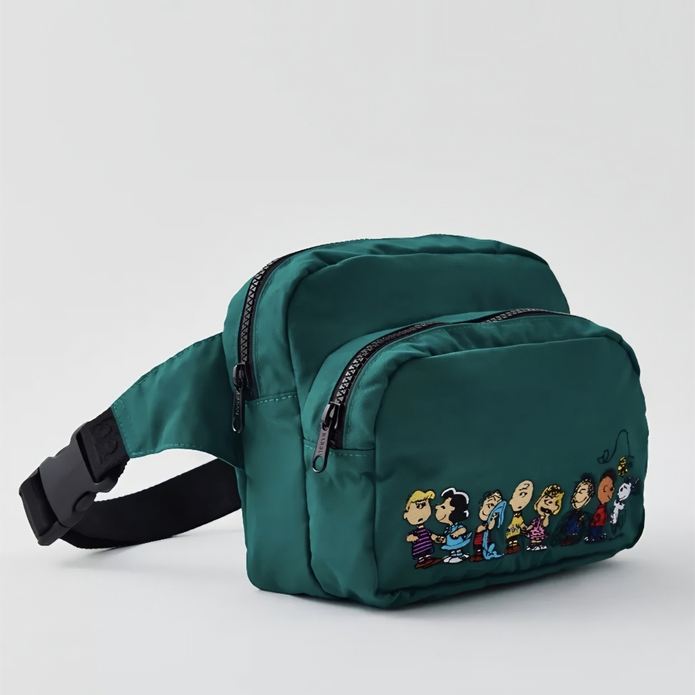 NWT Baggu Peanuts Fanny Pack - Picture 3 of 7